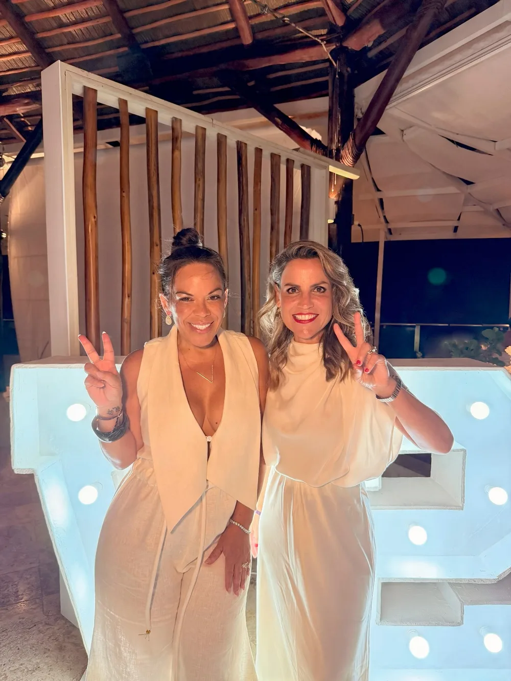 Vero Figueroa y Vane Monroe
